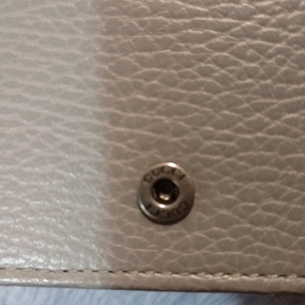 Gucci Light Gray Leather GG Marmont chain wallet - Picture 13 of 16